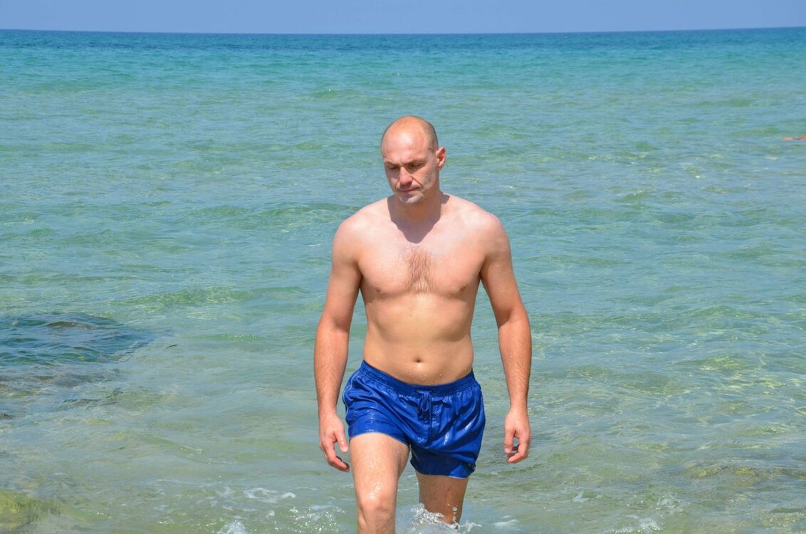  ,   Anton, 45 ,   ,   , c 
