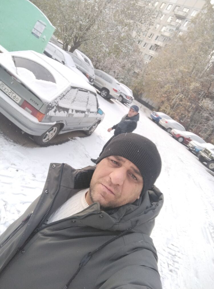  41967224  Ramin, 37 ,    