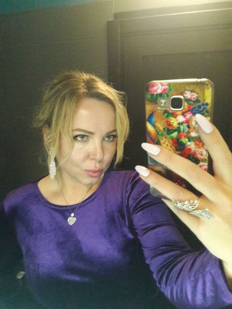  Limassol,   Luna, 44 ,     , c , 