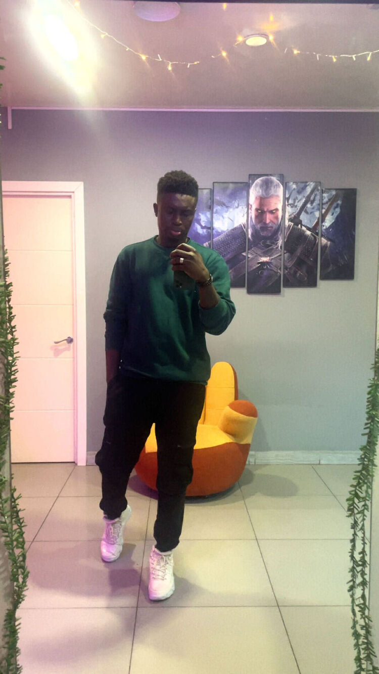  51435914  Khabib, 25 ,    