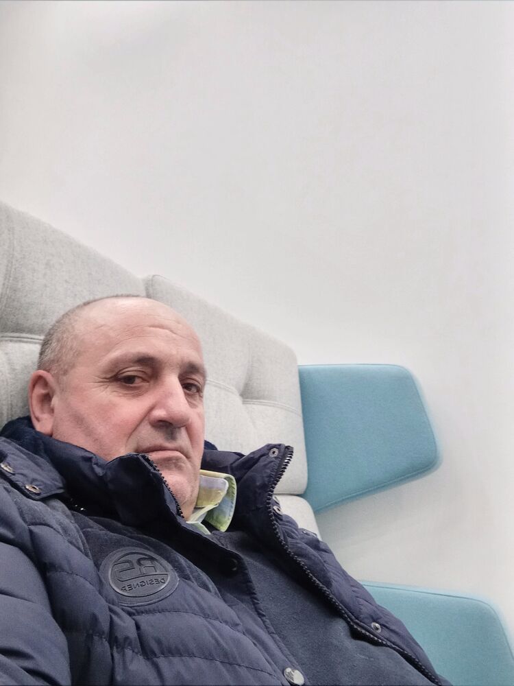  33130364  Aslan, 56 ,    