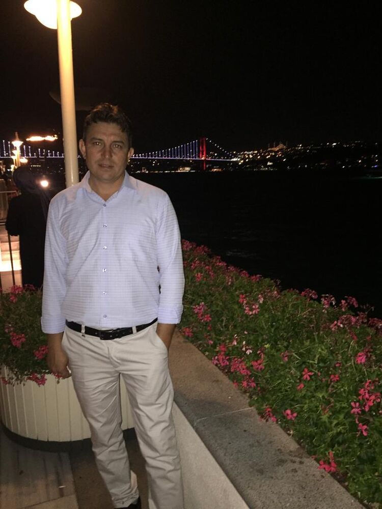  42203834  Ahmet, 41 ,    