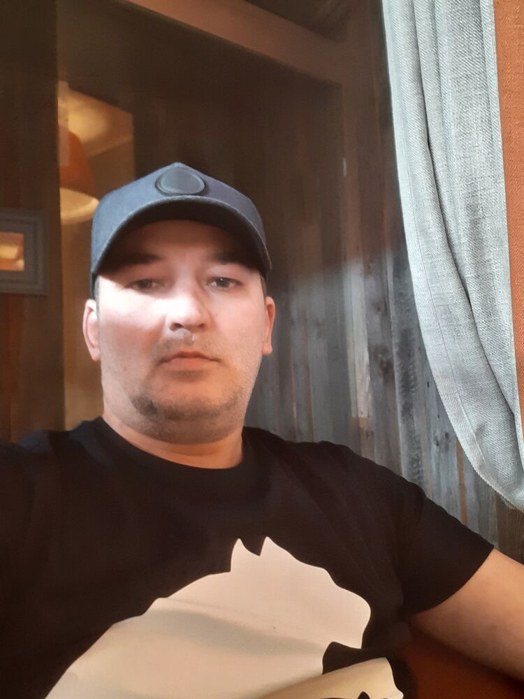  27899034  Zayr, 41 ,    -