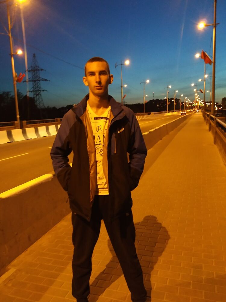  16311834  Evgeniy, 24 ,    