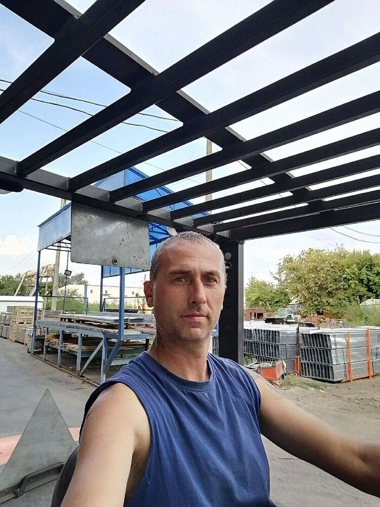  24408804  Ը, 45 ,    