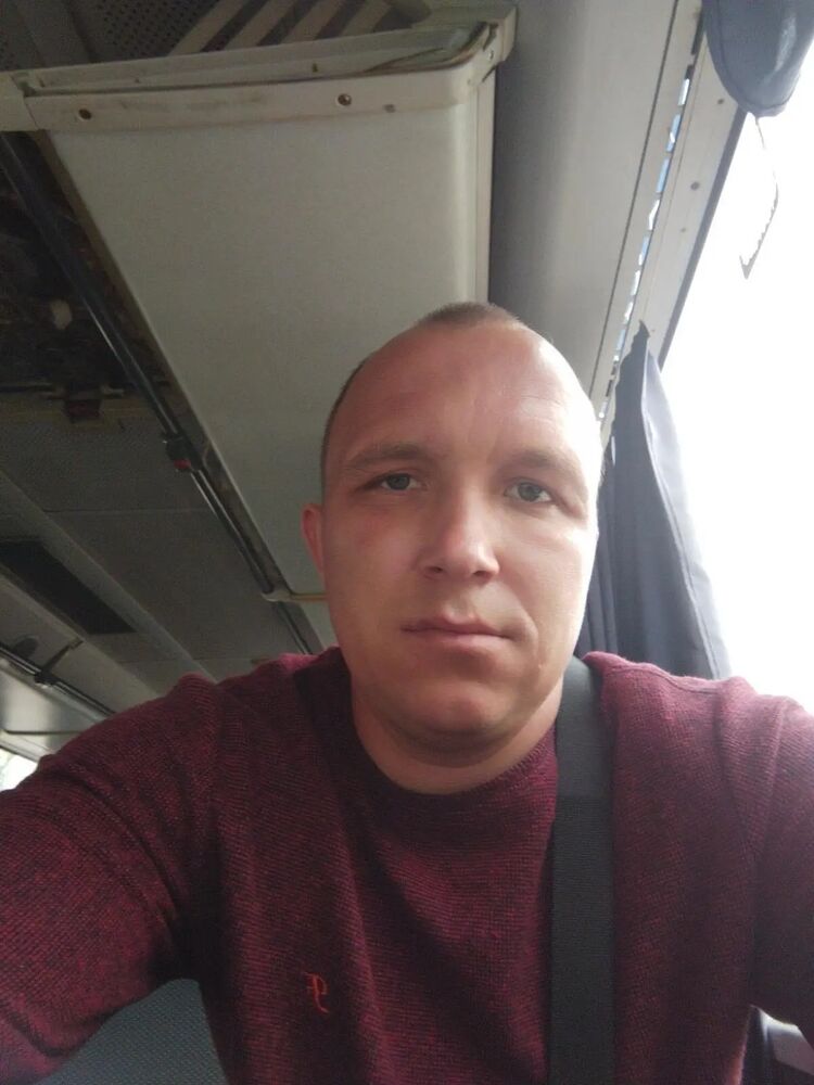  46896374  , 36 ,    