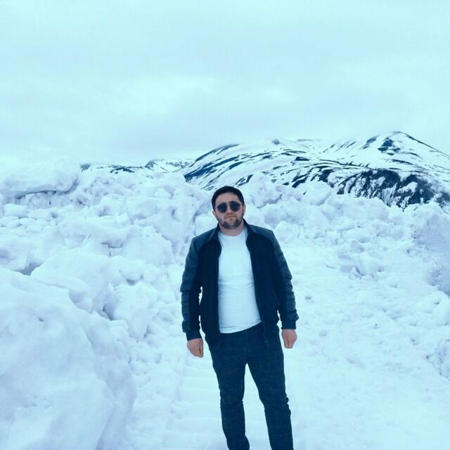  53793394  Hrant, 32 ,    -