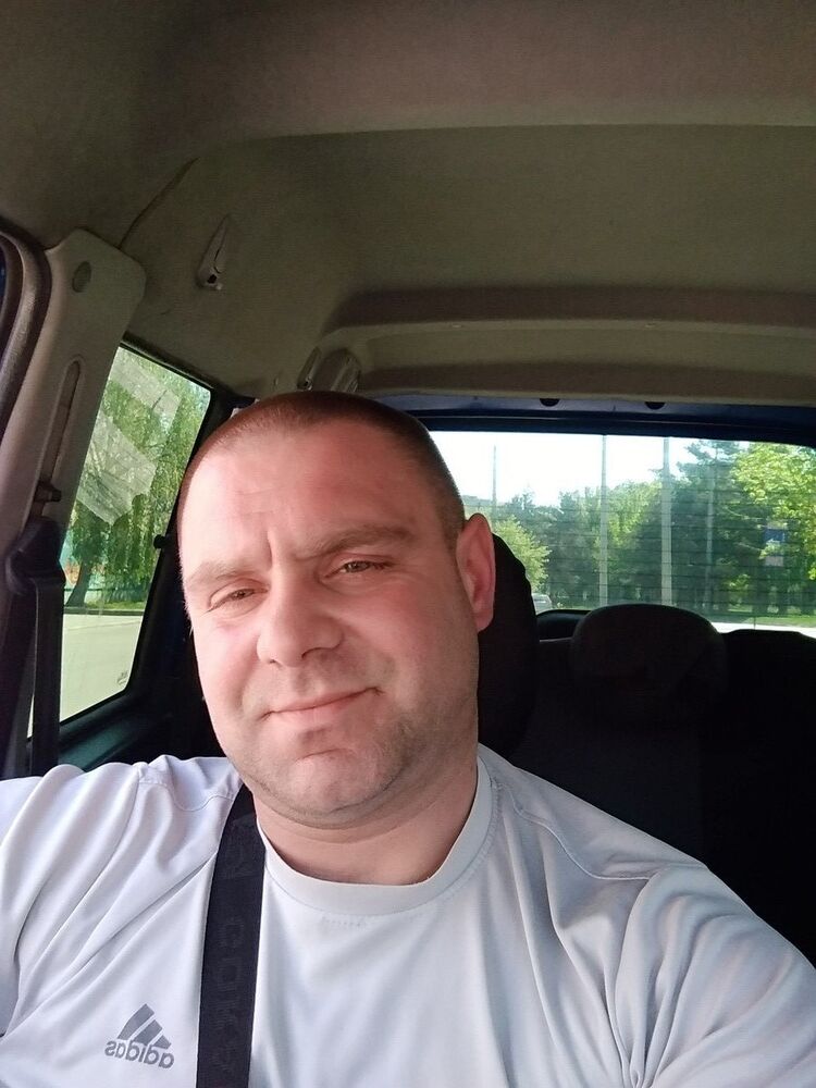  ,   Vitalik, 47 ,   