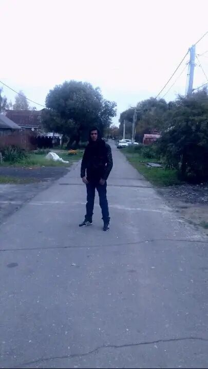  ,   Ilhom, 33 ,   ,   