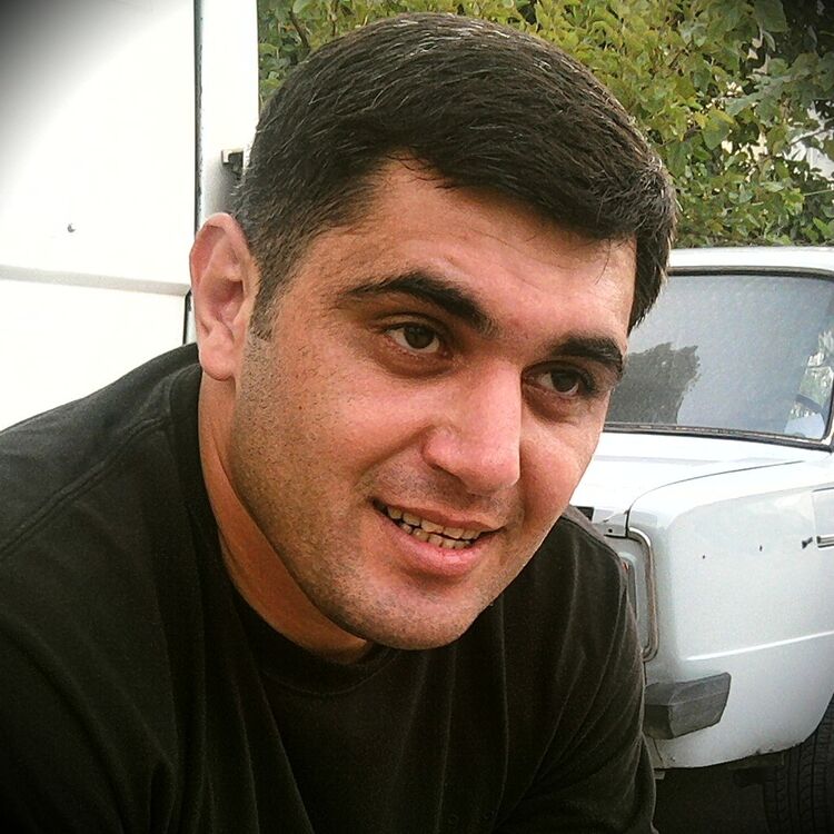  6041414  Emil, 40 ,    
