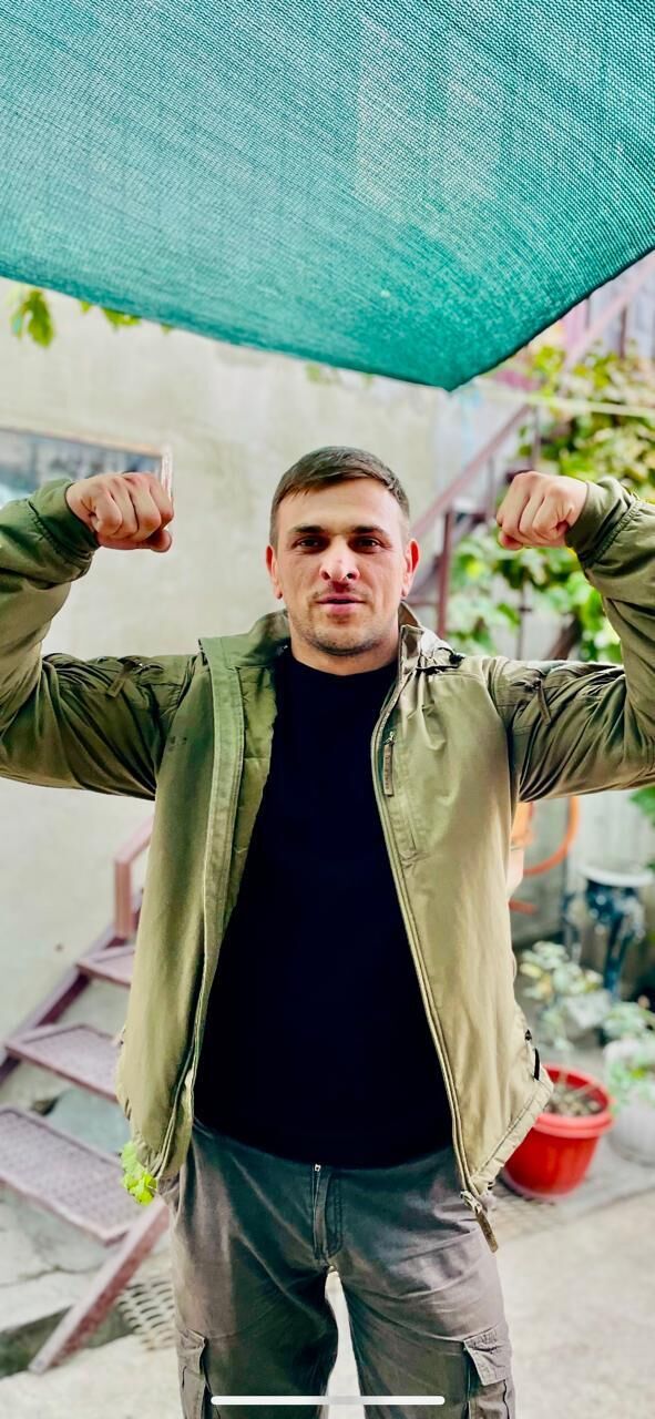  52616144  Albert, 36 ,    