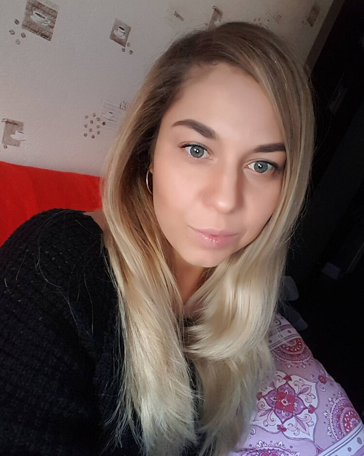 49613974  , 36 ,    