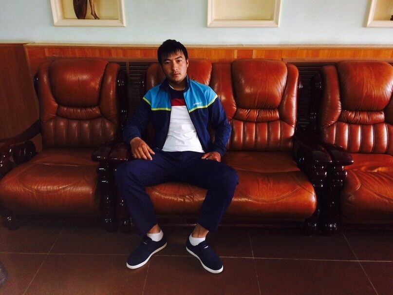  ,   Azamat, 33 ,   ,   , c , 