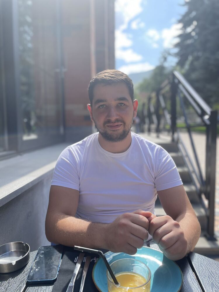  ,   Rafo, 27 ,   ,   