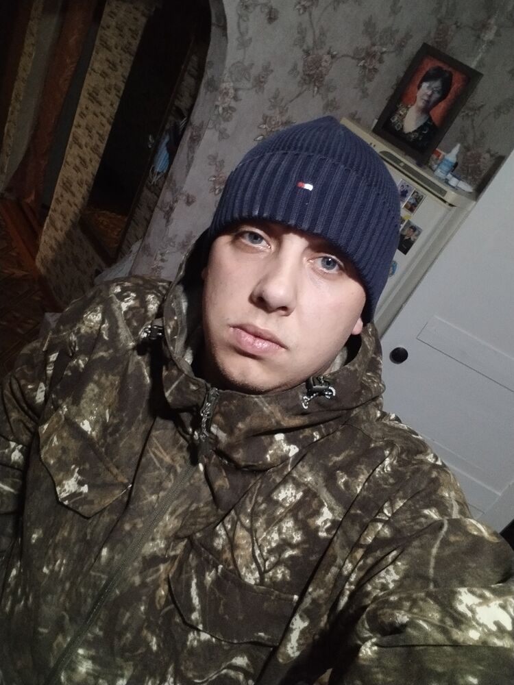  30564444  Vladislav, 26 ,    