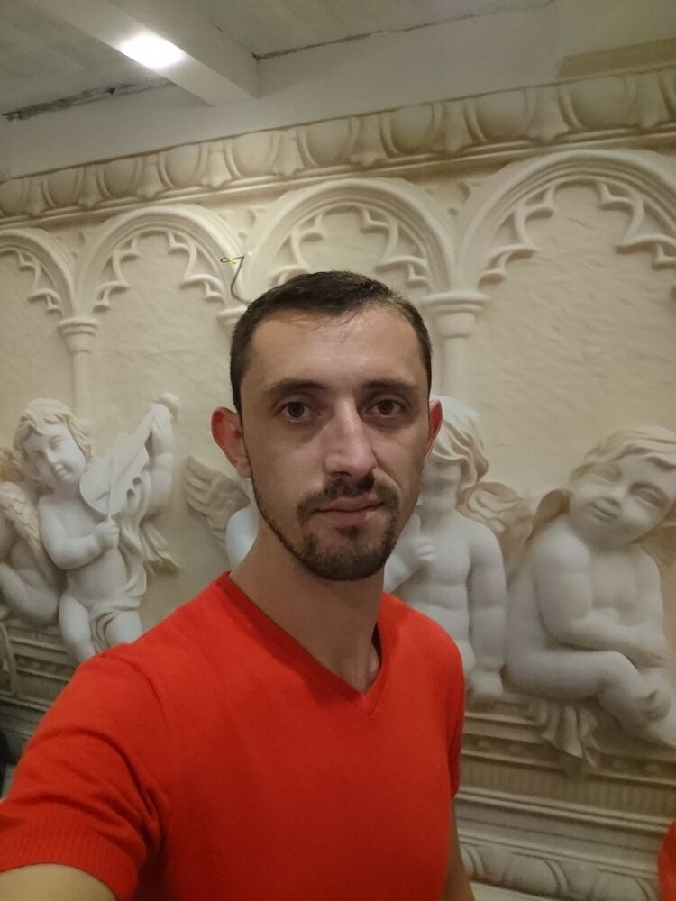  ,   Valentin, 40 ,   ,   , c 