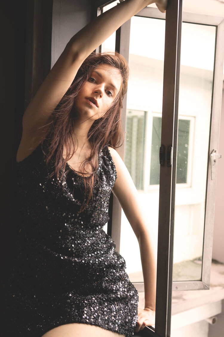  54461334  Gina, 26 ,    