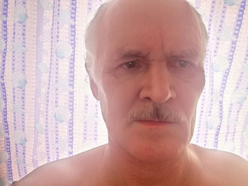 22413074  IGOR, 61 ,    