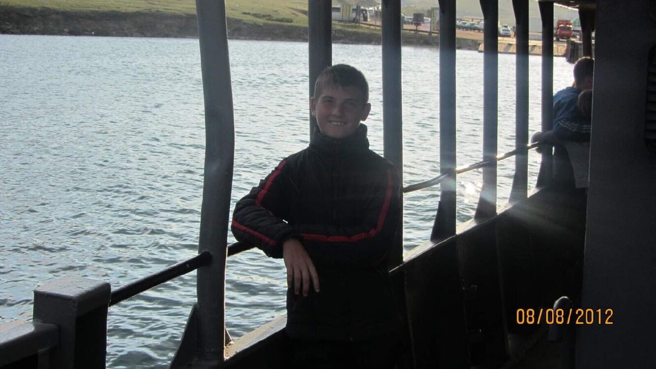  23821964  Dmitrii, 25 ,    