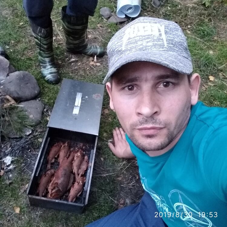  32777274  Ivan, 40 ,    
