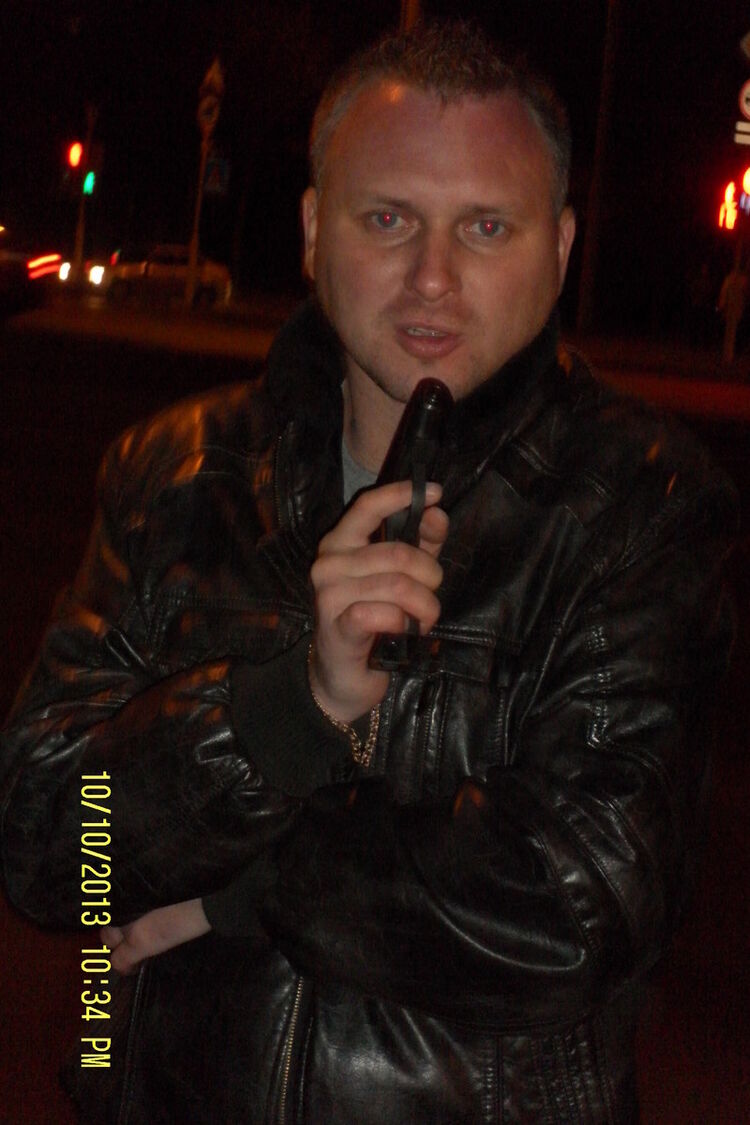  ,   Nikolj, 39 ,   