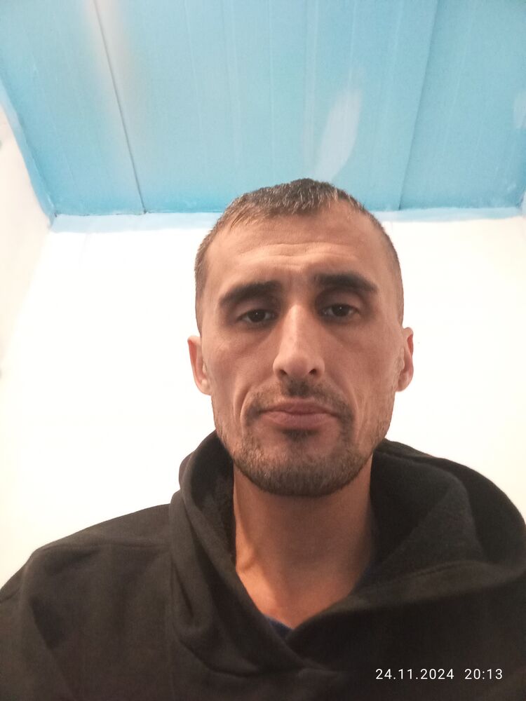  47832054  Ahmadali, 38 ,    
