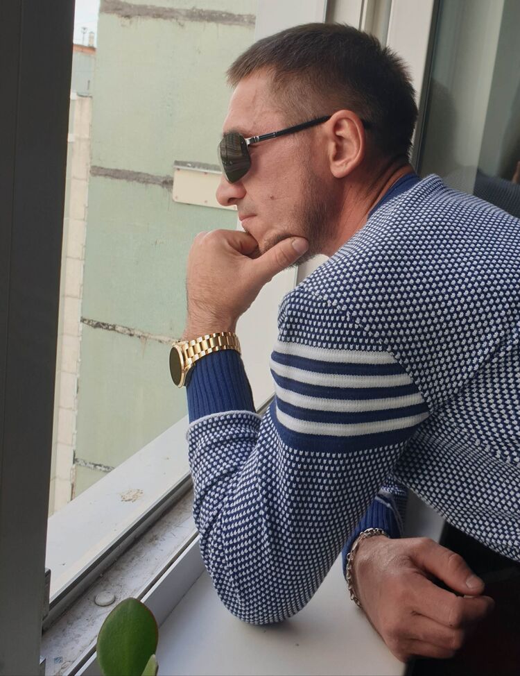  35674434  Dmitriy, 43 ,    