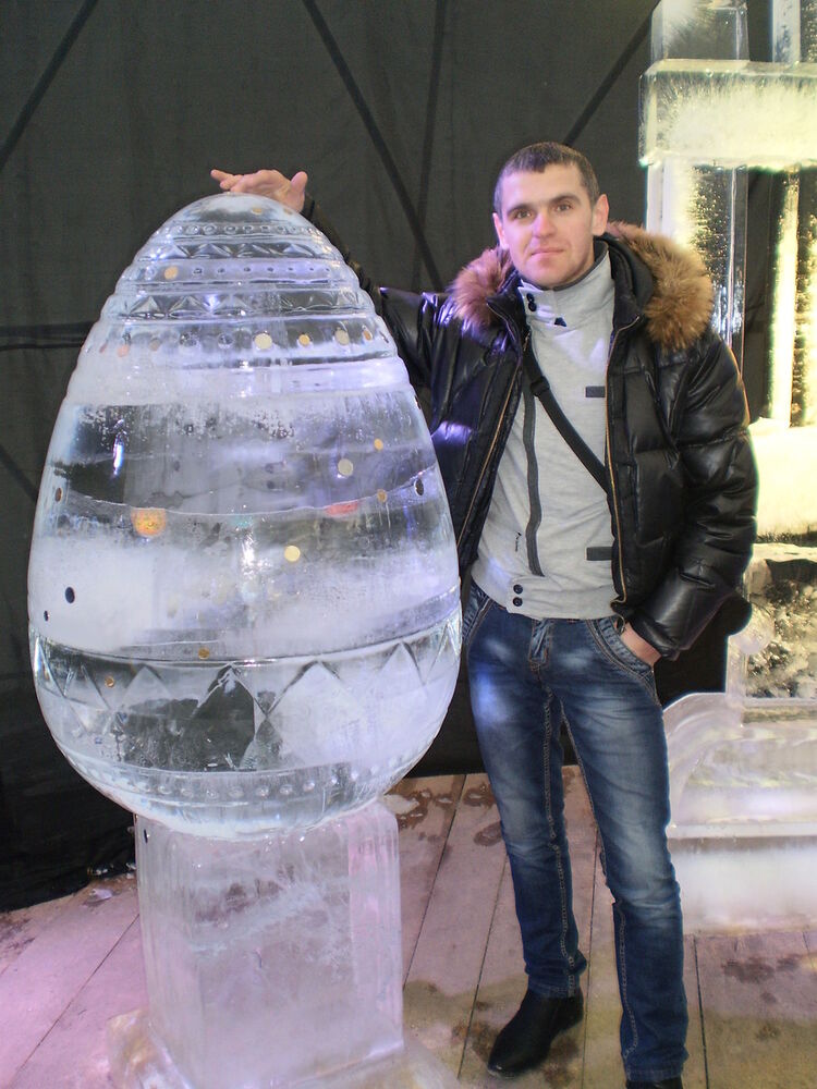  ,   Dima, 37 ,   
