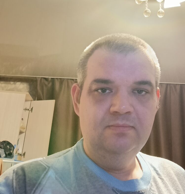  49534714  , 42 ,    