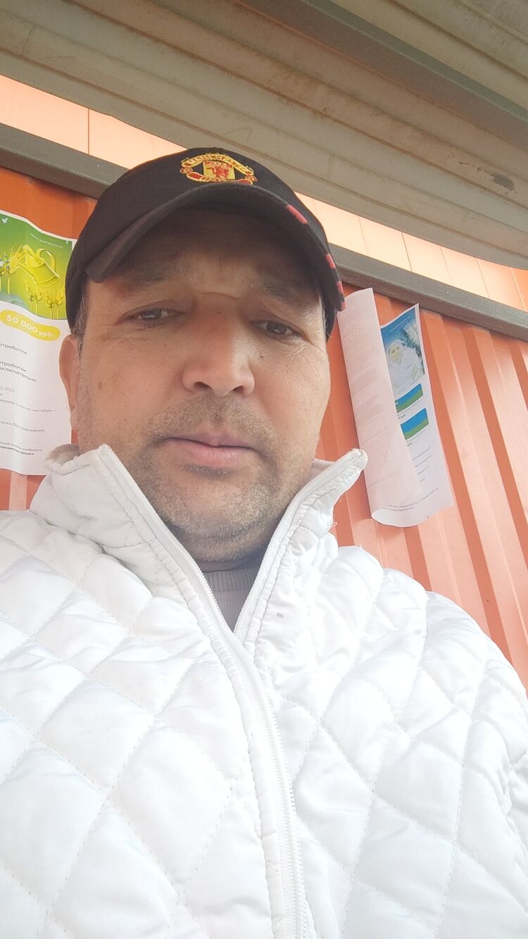  ,   Ruslan, 39 ,   ,   