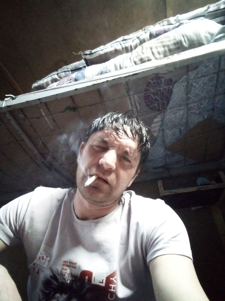  ,   Den, 34 ,   ,   