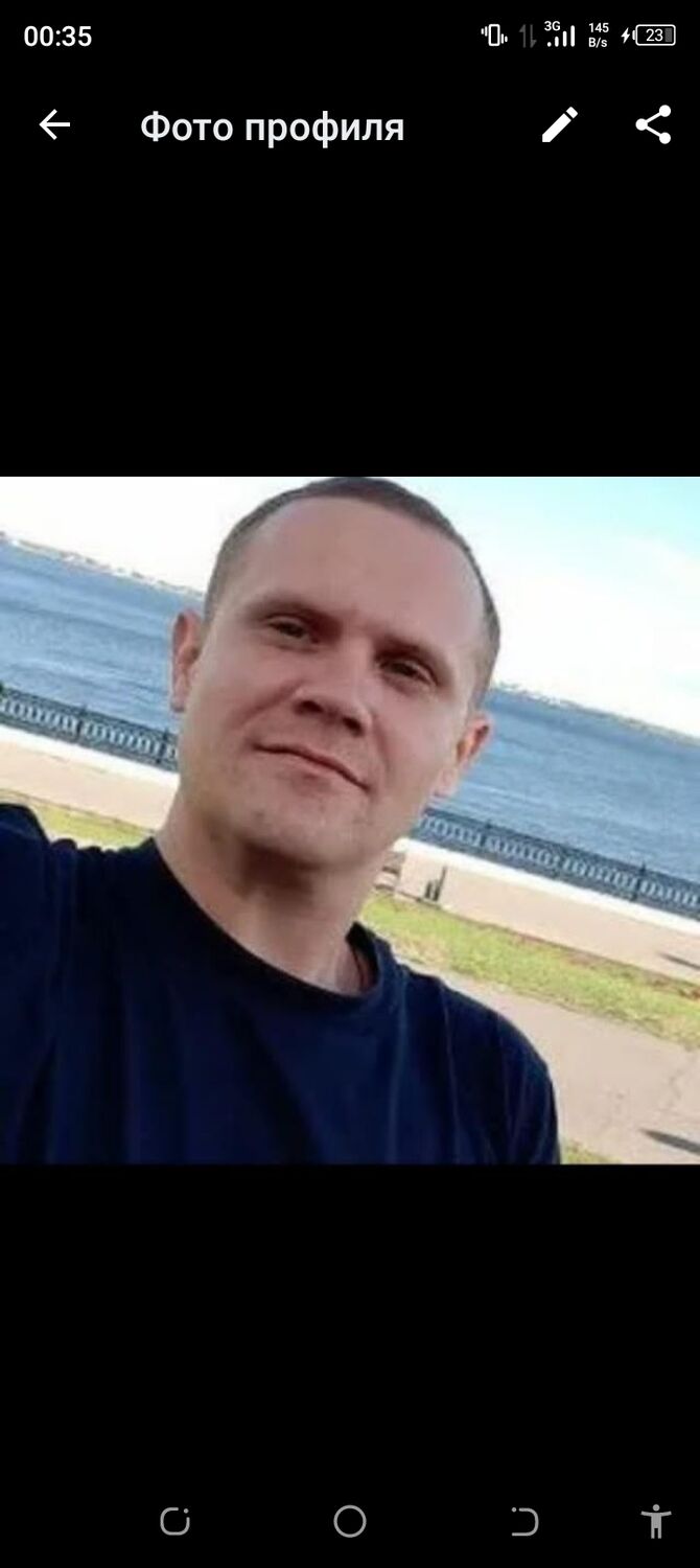  29775964  Andrej, 35 ,    