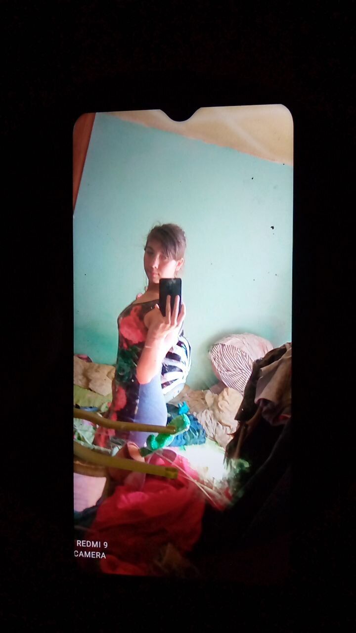  49772124  , 19 ,    