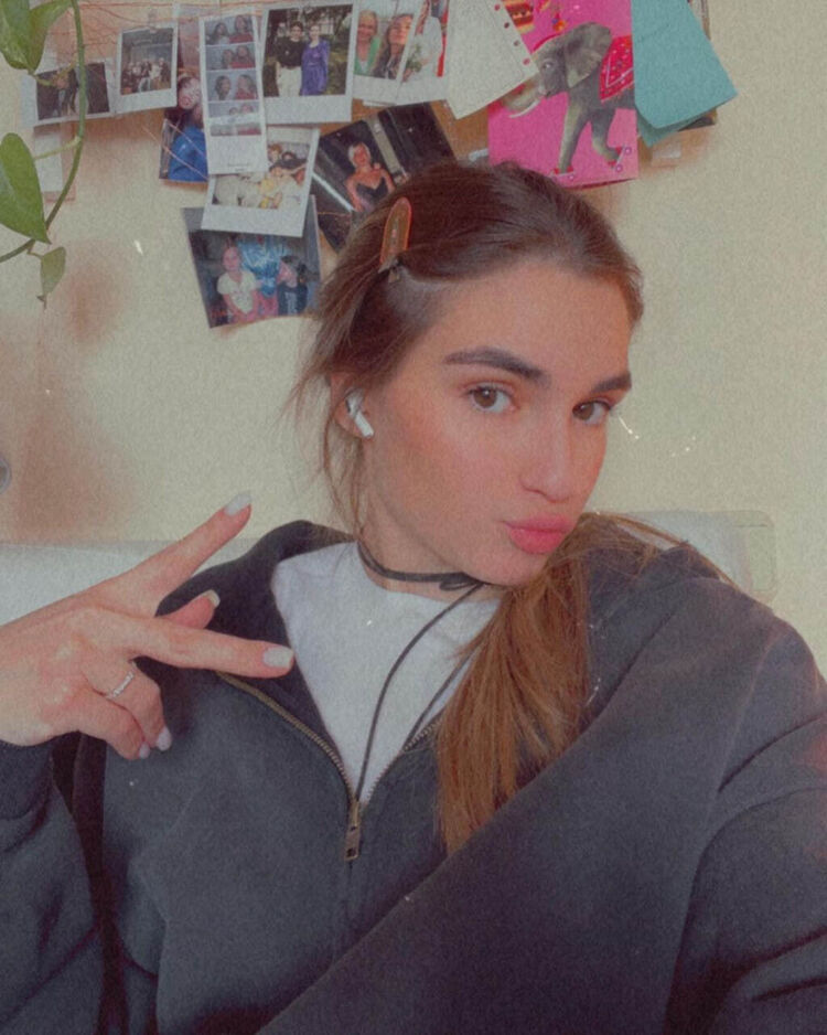   ,   , 24 ,     , c 