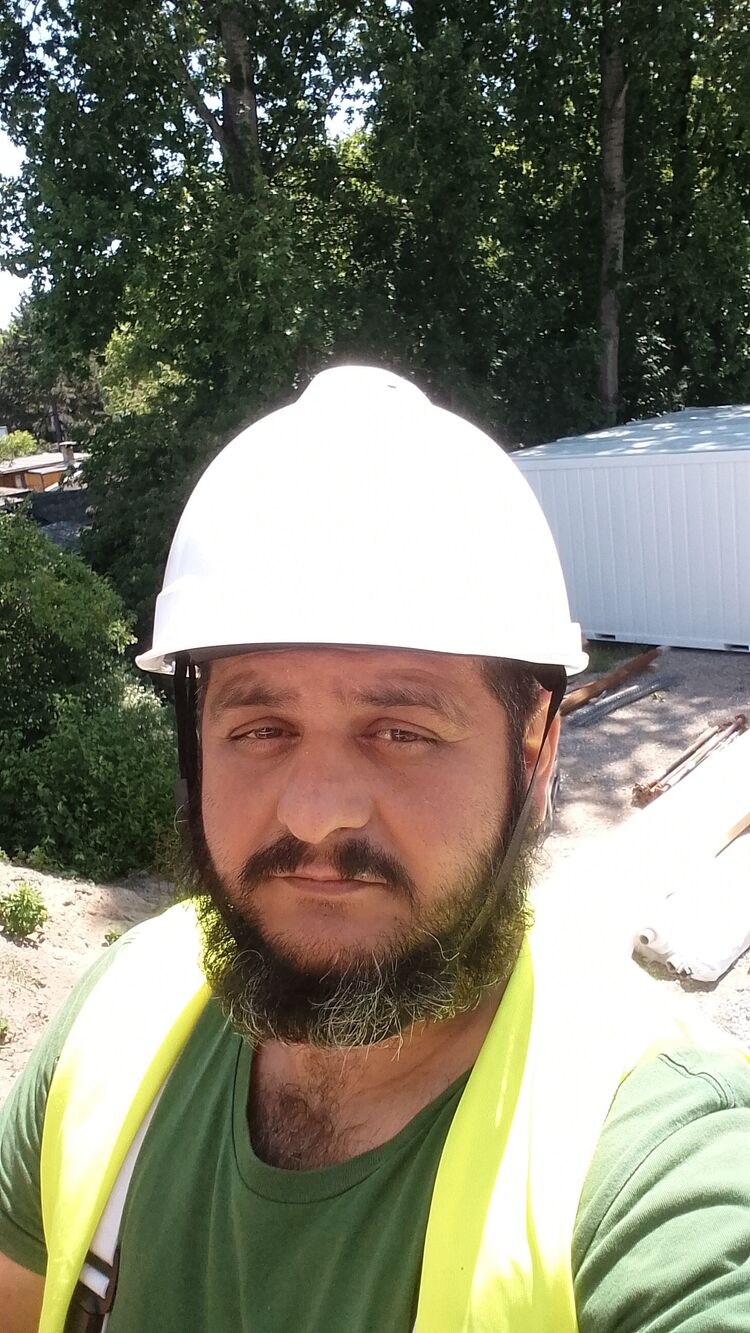  52340324  Kamil, 38 ,    