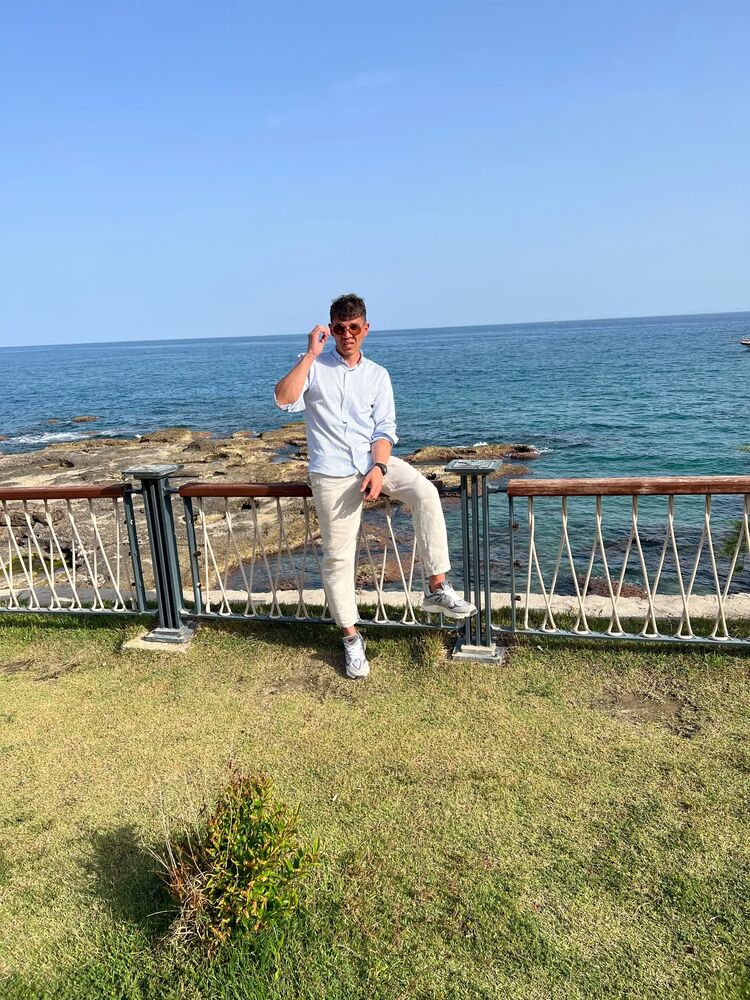  51861824  Shuhrat, 36 ,    