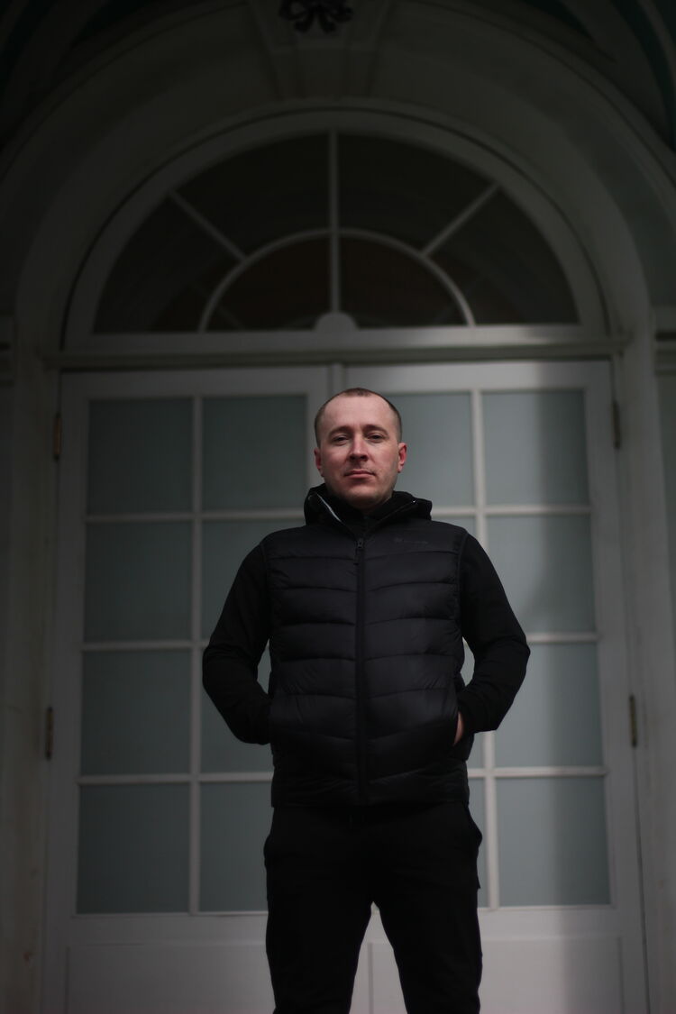  51250514  Roman, 29 ,    