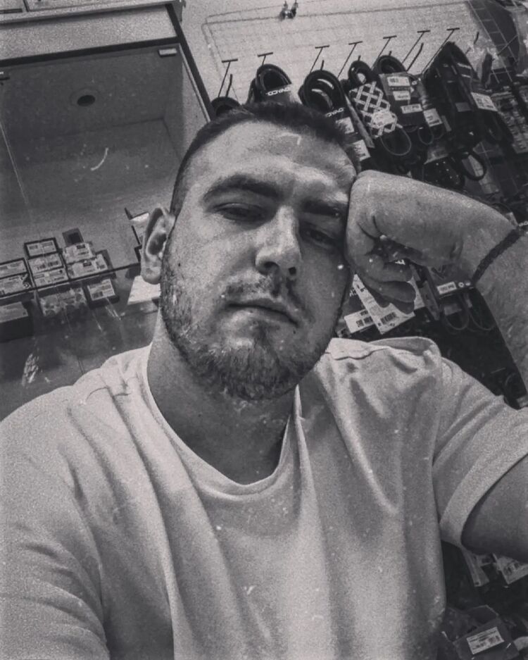  39427434  , 27 ,    