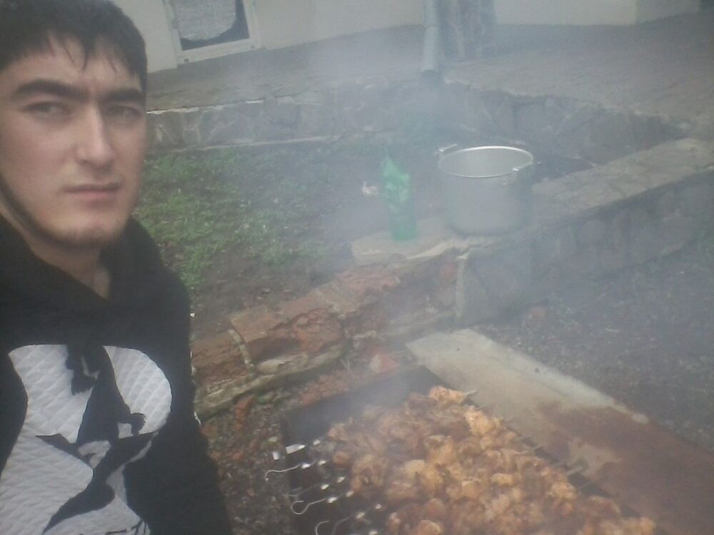  --,   JoNiBeK, 29 ,  