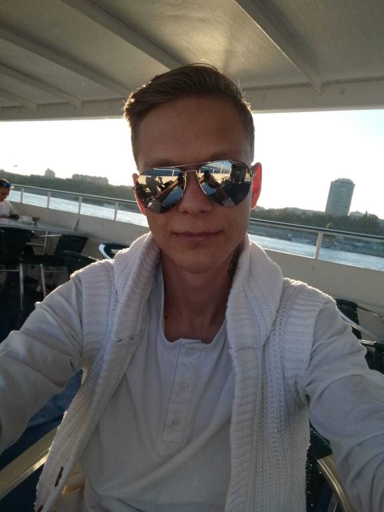  ,   , 27 ,   