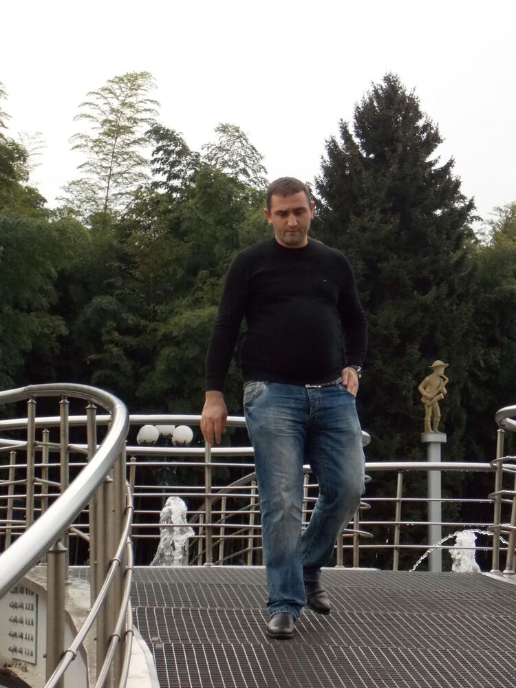  5754554  Giorgi, 40 ,    