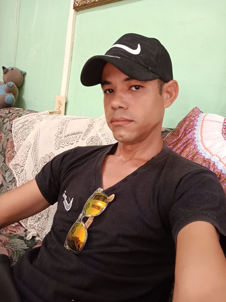  ,   Leonardo, 38 ,   ,   