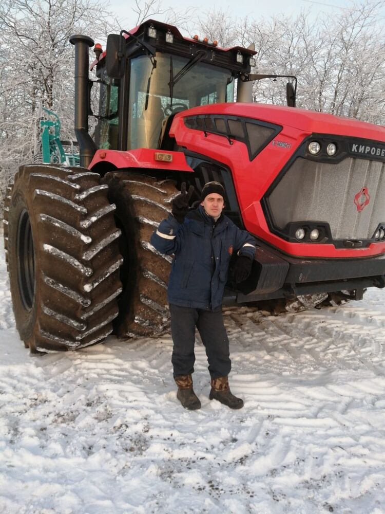  40543864  Oleg, 24 ,    