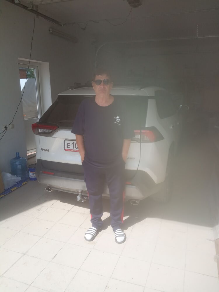  28532784  , 64 ,    