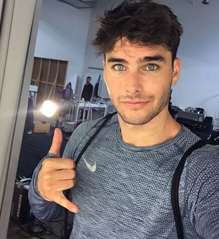  ,   Ivan, 21 ,   ,   , c 