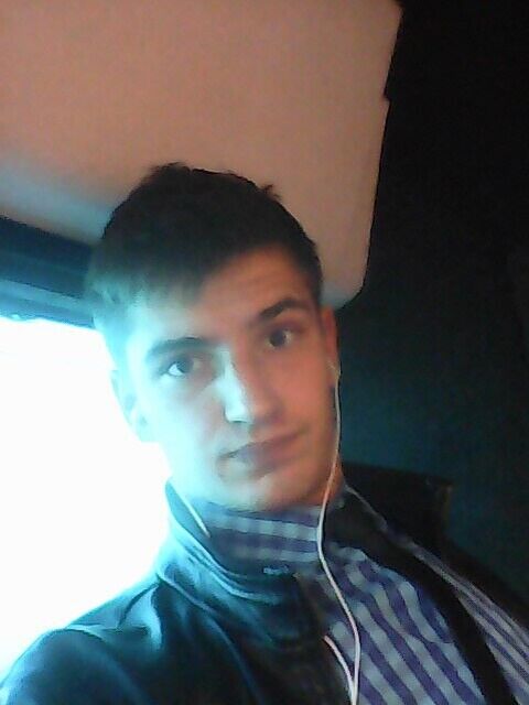 21380124  Nick, 31 ,    