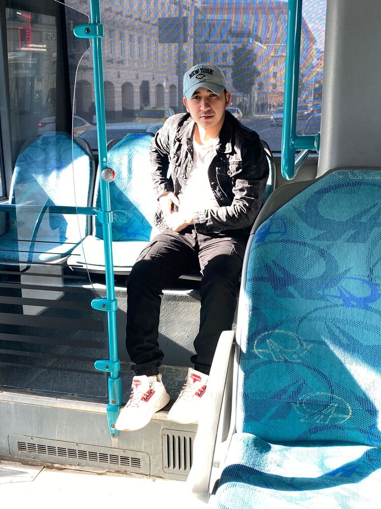  ,   Aziz, 27 ,   ,   