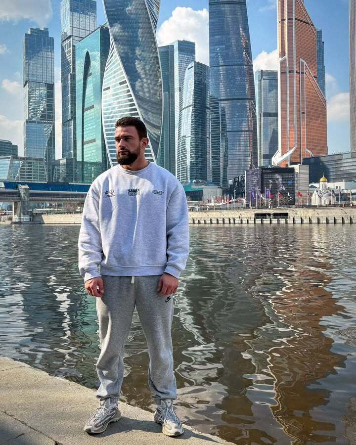  52114504  , 33 ,    -