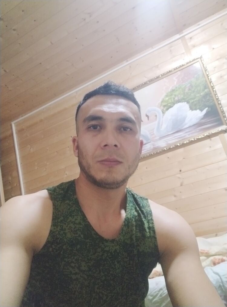  48600324  Abror, 33 ,    