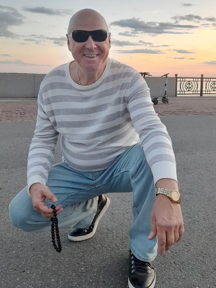  53151564  Vyacheslav, 49 ,    